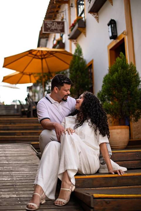 As melhores ideias e inspirações criativas de fotos de ensaio pré casamento registradas por fotógrafos profissionais de eventos da empresa Criativus Foto e Vídeo na cidade de Santana de Parnaíba '