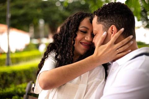 As melhores ideias e inspirações criativas de fotos de ensaio pré casamento registradas por fotógrafos profissionais de eventos da empresa Criativus Foto e Vídeo na cidade de Santana de Parnaíba '