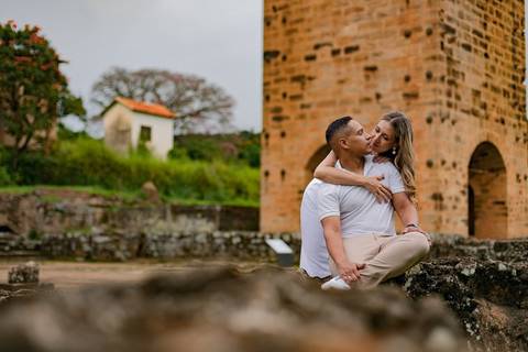 As melhores ideias e inspirações criativas de fotos de ensaio pré casamento registradas por fotógrafos profissionais de eventos da empresa Criativus Foto e Vídeo na Fazenda Ipanema '