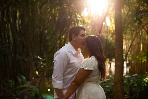 As melhores ideias e inspirações criativas de fotos de ensaio pré casamento registradas por fotógrafos profissionais de eventos da empresa Criativus Foto e Vídeo no Museu do Ipiranga'