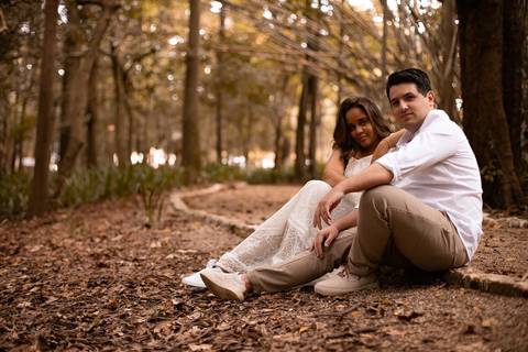 As melhores ideias e inspirações criativas de fotos de ensaio pré casamento registradas por fotógrafos profissionais de eventos da empresa Criativus Foto e Vídeo no Museu do Ipiranga'