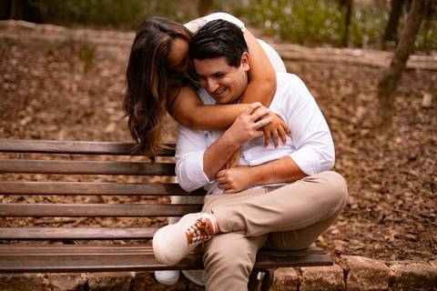 As melhores ideias e inspirações criativas de fotos de ensaio pré casamento registradas por fotógrafos profissionais de eventos da empresa Criativus Foto e Vídeo no Museu do Ipiranga'