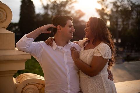 As melhores ideias e inspirações criativas de fotos de ensaio pré casamento registradas por fotógrafos profissionais de eventos da empresa Criativus Foto e Vídeo no Museu do Ipiranga'