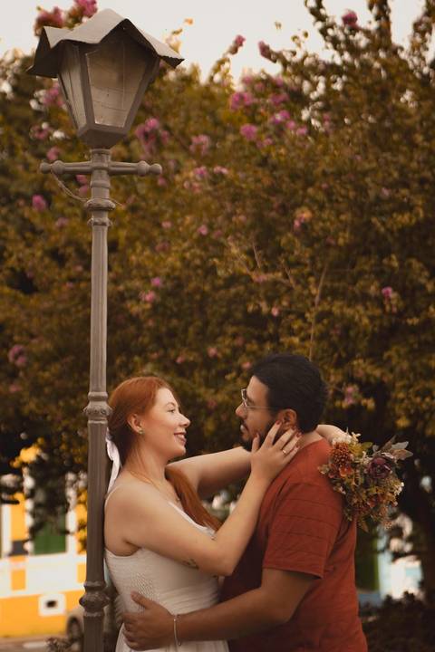 As melhores ideias e inspirações criativas de fotos de ensaio pré casamento registradas por fotógrafos profissionais de eventos da empresa Criativus Foto e Vídeo na cidade de Santana de Parnaíba'