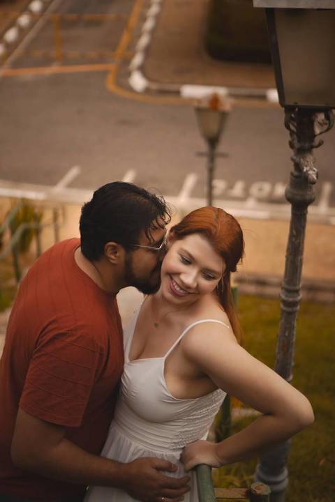 As melhores ideias e inspirações criativas de fotos de ensaio pré casamento registradas por fotógrafos profissionais de eventos da empresa Criativus Foto e Vídeo na cidade de Santana de Parnaíba'