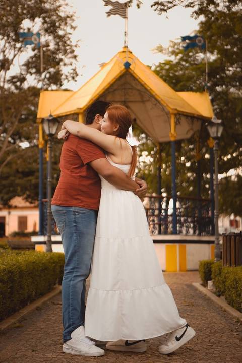 As melhores ideias e inspirações criativas de fotos de ensaio pré casamento registradas por fotógrafos profissionais de eventos da empresa Criativus Foto e Vídeo na cidade de Santana de Parnaíba'