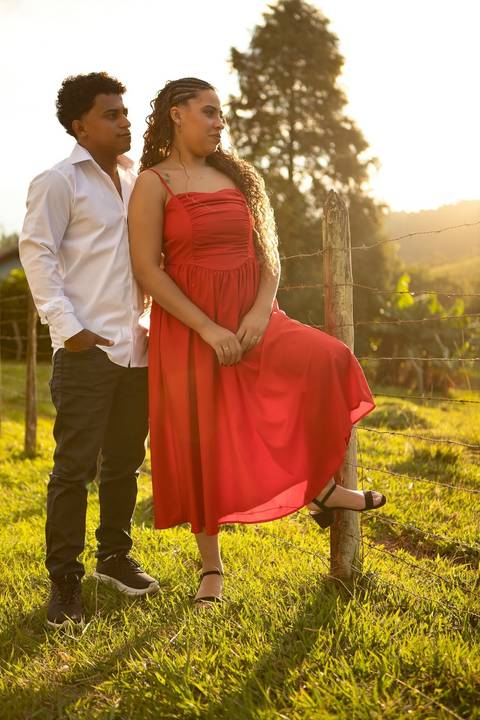 As melhores ideias e inspirações criativas de fotos de ensaio pré casamento registradas por fotógrafos profissionais de eventos da empresa Criativus Foto e Vídeo em São Roque'