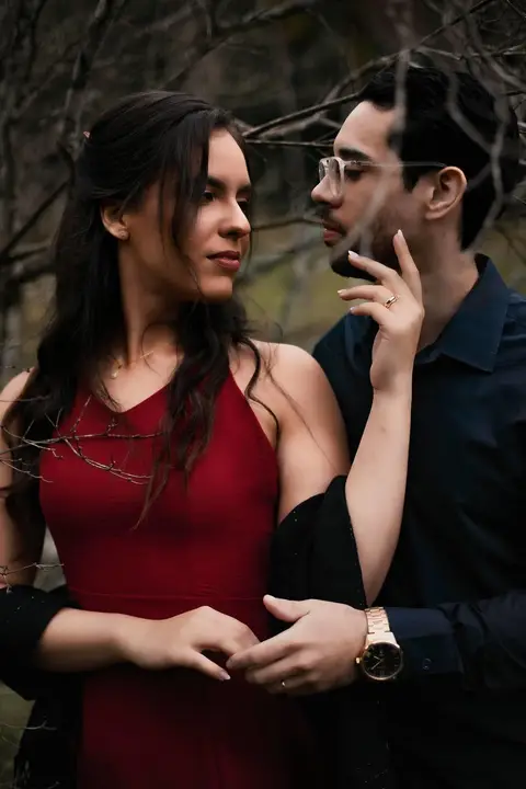 As melhores ideias e inspirações criativas de fotos de ensaio pré casamento registradas por fotógrafos profissionais de eventos da empresa Criativus Foto e Vídeo no  Jardim Botânico '