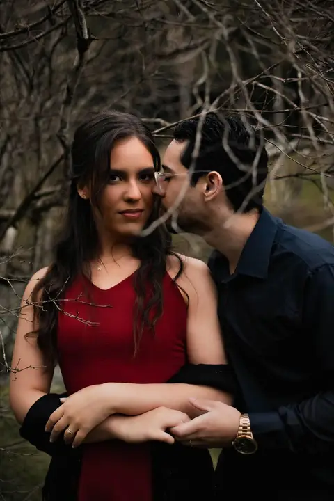 As melhores ideias e inspirações criativas de fotos de ensaio pré casamento registradas por fotógrafos profissionais de eventos da empresa Criativus Foto e Vídeo no  Jardim Botânico '