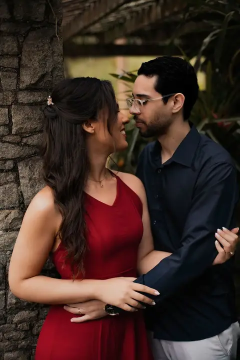 As melhores ideias e inspirações criativas de fotos de ensaio pré casamento registradas por fotógrafos profissionais de eventos da empresa Criativus Foto e Vídeo no  Jardim Botânico '