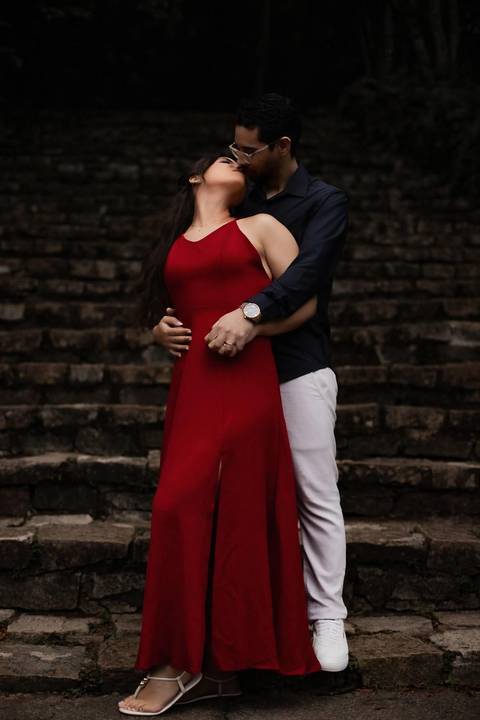 As melhores ideias e inspirações criativas de fotos de ensaio pré casamento registradas por fotógrafos profissionais de eventos da empresa Criativus Foto e Vídeo no  Jardim Botânico '