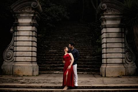 As melhores ideias e inspirações criativas de fotos de ensaio pré casamento registradas por fotógrafos profissionais de eventos da empresa Criativus Foto e Vídeo no  Jardim Botânico '