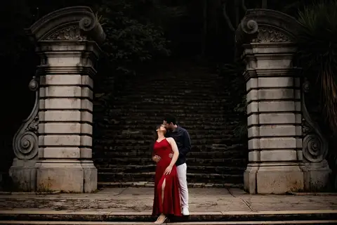 As melhores ideias e inspirações criativas de fotos de ensaio pré casamento registradas por fotógrafos profissionais de eventos da empresa Criativus Foto e Vídeo no  Jardim Botânico '