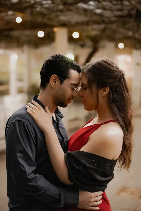 As melhores ideias e inspirações criativas de fotos de ensaio pré casamento registradas por fotógrafos profissionais de eventos da empresa Criativus Foto e Vídeo no  Jardim Botânico '