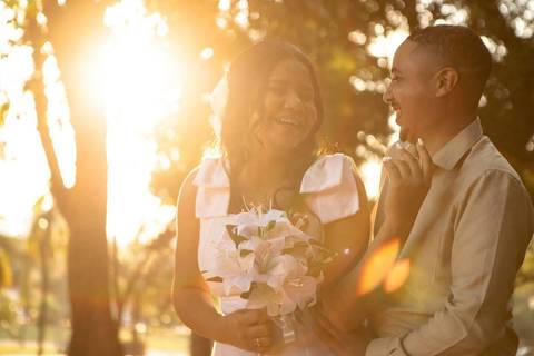 As melhores ideias e inspirações criativas de fotos de ensaio pré casamento registradas por fotógrafos profissionais de eventos da empresa Criativus Foto e Vídeo no Museu do Ipiranga'