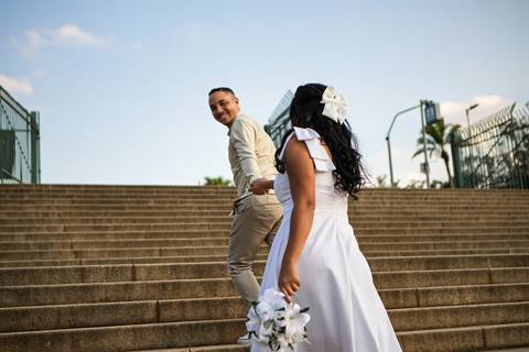 As melhores ideias e inspirações criativas de fotos de ensaio pré casamento registradas por fotógrafos profissionais de eventos da empresa Criativus Foto e Vídeo no Museu do Ipiranga'