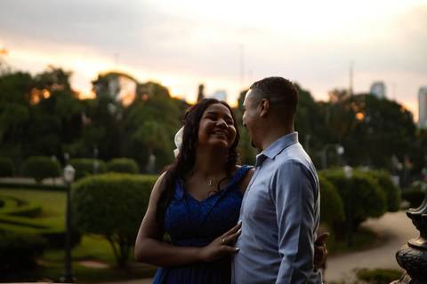 As melhores ideias e inspirações criativas de fotos de ensaio pré casamento registradas por fotógrafos profissionais de eventos da empresa Criativus Foto e Vídeo no Museu do Ipiranga'