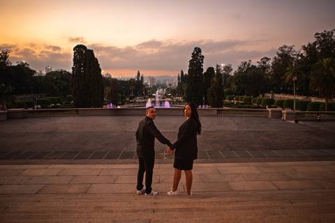 As melhores ideias e inspirações criativas de fotos de ensaio pré casamento registradas por fotógrafos profissionais de eventos da empresa Criativus Foto e Vídeo no Museu do Ipiranga'