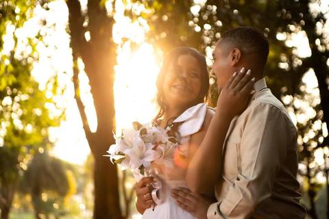 As melhores ideias e inspirações criativas de fotos de ensaio pré casamento registradas por fotógrafos profissionais de eventos da empresa Criativus Foto e Vídeo no Museu do Ipiranga'