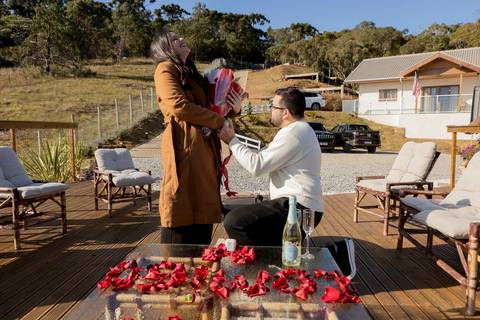 As melhores ideias e inspirações criativas de fotos de pedido de casamento em Campos do Jordão'