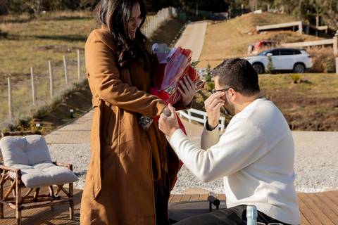 As melhores ideias e inspirações criativas de fotos de pedido de casamento em Campos do Jordão'