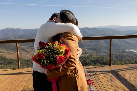 As melhores ideias e inspirações criativas de fotos de pedido de casamento em Campos do Jordão'