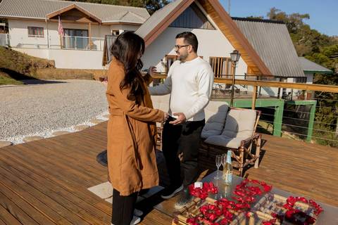 As melhores ideias e inspirações criativas de fotos de pedido de casamento em Campos do Jordão'