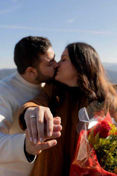 As melhores ideias e inspirações criativas de fotos de pedido de casamento em Campos do Jordão'