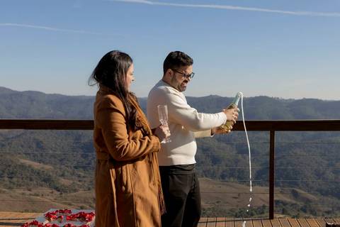 As melhores ideias e inspirações criativas de fotos de pedido de casamento em Campos do Jordão'