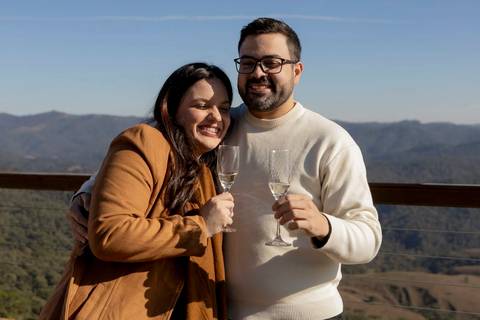 As melhores ideias e inspirações criativas de fotos de pedido de casamento em Campos do Jordão'