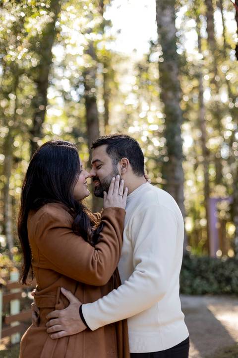 As melhores ideias e inspirações criativas de fotos de pedido de casamento em Campos do Jordão'