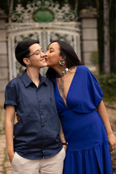 As melhores ideias e inspirações criativas de fotos de ensaio pré wedding homoafetivo no Jardim Botânico '