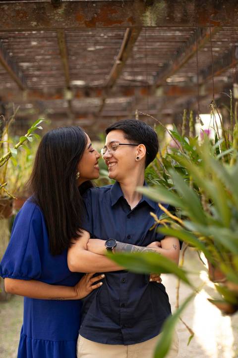 As melhores ideias e inspirações criativas de fotos de ensaio pré wedding homoafetivo no Jardim Botânico '
