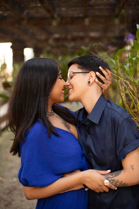 As melhores ideias e inspirações criativas de fotos de ensaio pré wedding homoafetivo no Jardim Botânico '