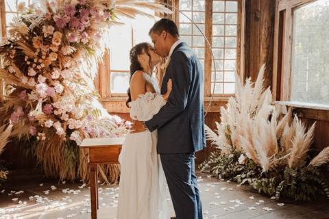 As melhores ideias e inspirações criativas de fotos de casamento registradas por fotógrafos profissionais de eventos da empresa Criativus Foto e Vídeo no Espaço Villa Mandacaru '