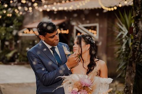 As melhores ideias e inspirações criativas de fotos de casamento registradas por fotógrafos profissionais de eventos da empresa Criativus Foto e Vídeo no Espaço Villa Mandacaru '