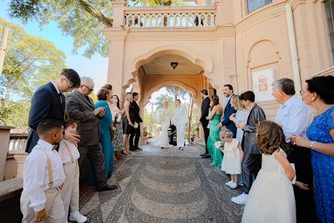 As melhores ideias e inspirações criativas de fotos de casamento registradas por fotógrafos profissionais de eventos da empresa Criativus Foto e Vídeo no Palacete Rosa'