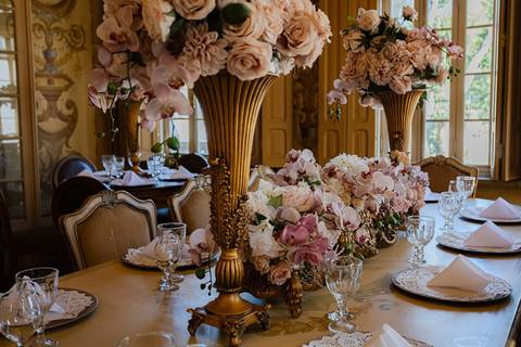 As melhores ideias e inspirações criativas de fotos de casamento registradas por fotógrafos profissionais de eventos da empresa Criativus Foto e Vídeo no Palacete Rosa'