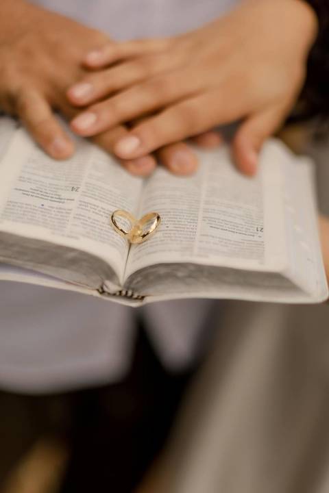 As melhores ideias e inspirações criativas de fotos de ensaio pré casamento registradas por fotógrafos profissionais de eventos da empresa Criativus Foto e Vídeo no  Jardim Botânico'