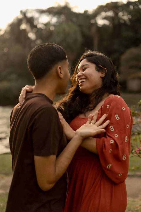 As melhores ideias e inspirações criativas de fotos de ensaio pré casamento registradas por fotógrafos profissionais de eventos da empresa Criativus Foto e Vídeo no  Jardim Botânico'