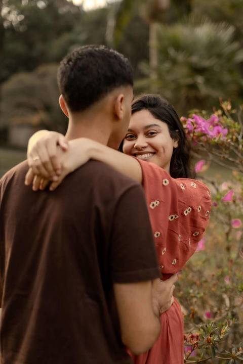 As melhores ideias e inspirações criativas de fotos de ensaio pré casamento registradas por fotógrafos profissionais de eventos da empresa Criativus Foto e Vídeo no  Jardim Botânico'