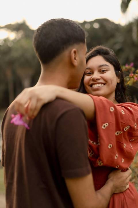 As melhores ideias e inspirações criativas de fotos de ensaio pré casamento registradas por fotógrafos profissionais de eventos da empresa Criativus Foto e Vídeo no  Jardim Botânico'