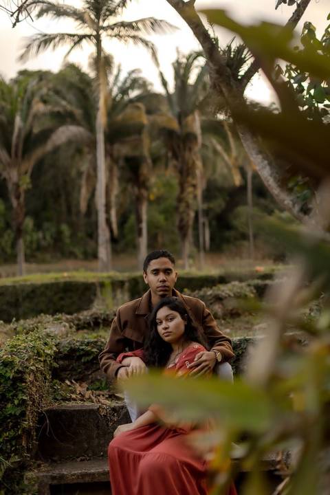 As melhores ideias e inspirações criativas de fotos de ensaio pré casamento registradas por fotógrafos profissionais de eventos da empresa Criativus Foto e Vídeo no  Jardim Botânico'