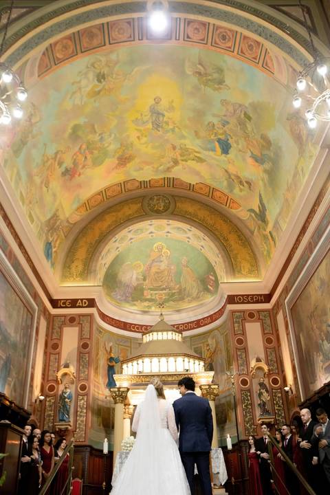 As melhores ideias e inspirações criativas de fotos de casamento registradas por fotógrafos profissionais de eventos da empresa Criativus Foto e Vídeo na Paróquia São José do Ipiranga'