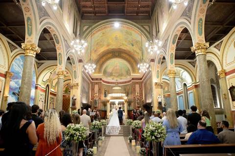 As melhores ideias e inspirações criativas de fotos de casamento registradas por fotógrafos profissionais de eventos da empresa Criativus Foto e Vídeo na Paróquia São José do Ipiranga'