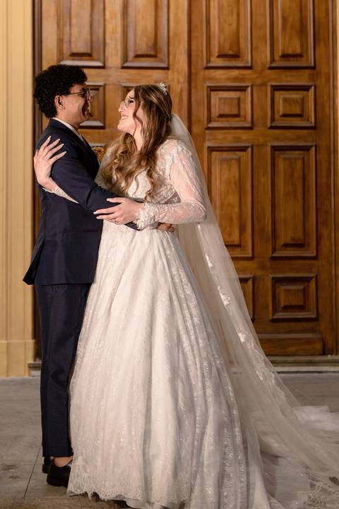 As melhores ideias e inspirações criativas de fotos de casamento registradas por fotógrafos profissionais de eventos da empresa Criativus Foto e Vídeo na Paróquia São José do Ipiranga'