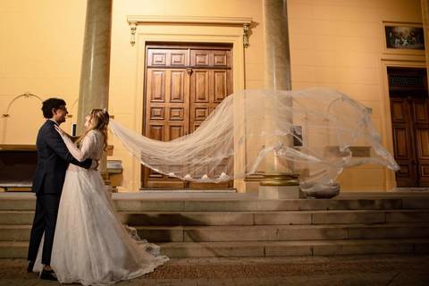 As melhores ideias e inspirações criativas de fotos de casamento registradas por fotógrafos profissionais de eventos da empresa Criativus Foto e Vídeo na Paróquia São José do Ipiranga'