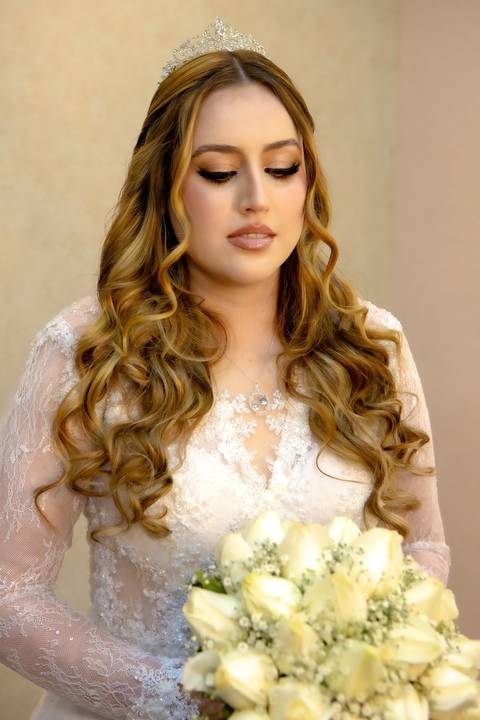 - As melhores ideias e inspirações criativas de fotos de casamento registradas por fotógrafos profissionais de eventos da empresa Criativus Foto e Vídeo no salão Urban Luxury Hair Spa'