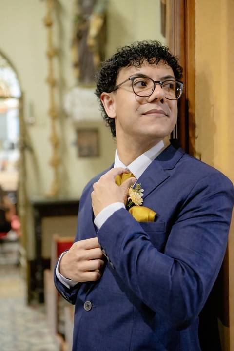 As melhores ideias e inspirações criativas de fotos de casamento registradas por fotógrafos profissionais de eventos da empresa Criativus Foto e Vídeo na Paróquia São José do Ipiranga'