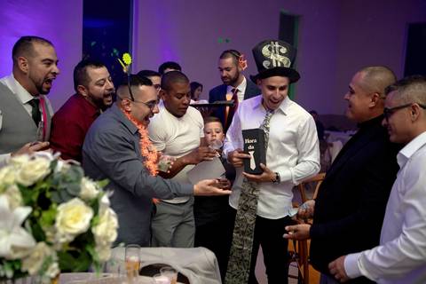 As melhores ideias e inspirações criativas de fotos de casamento registradas por fotógrafos profissionais de eventos da empresa Criativus Foto e Vídeo no Espaço Villa Borghese II'